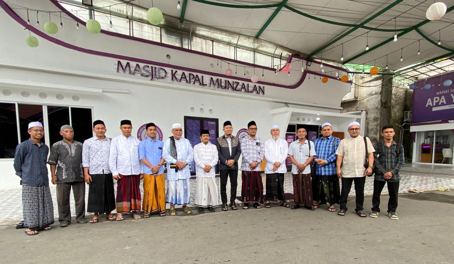 Masjid Kapal Munzalan
