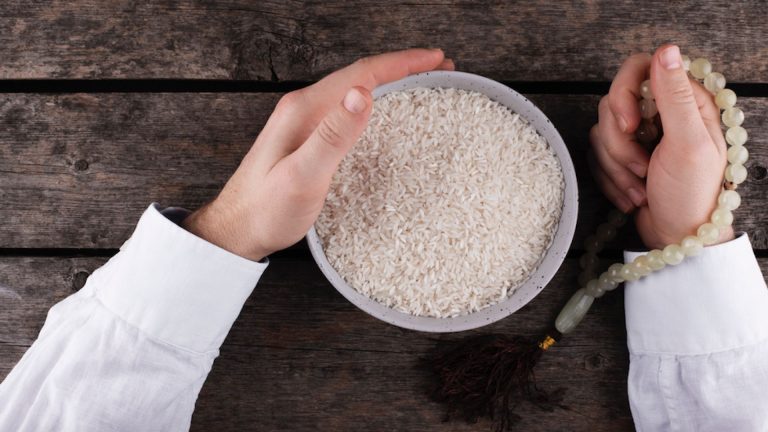 Wajib Tahu! Ini Delapan Asnaf Penerima Zakat dalam Islam