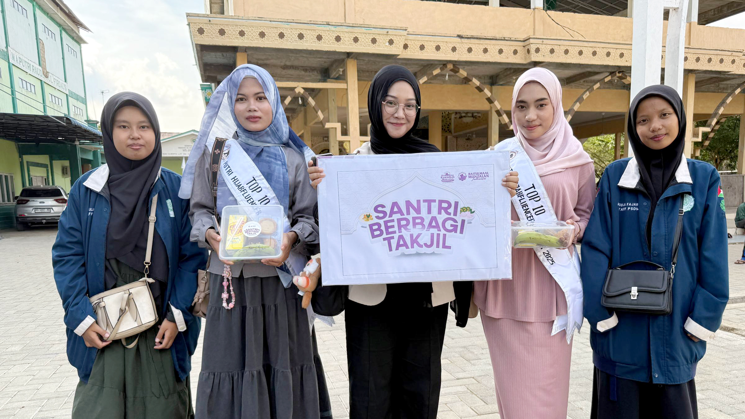 Dulu Penerima, Kini Berbagi: Cerita Citra di Santri Berbagi Takjil