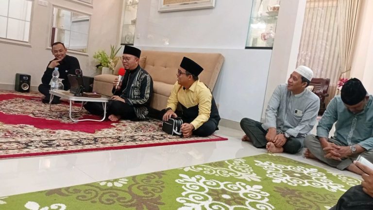 Salat dan Infak Adalah Pondasi Kehidupan Mukmin